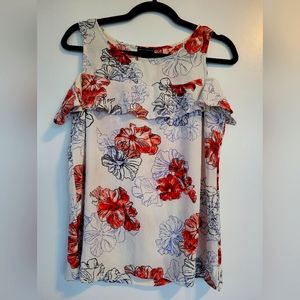 4/$20 👚 Cold Shoulder floral top, size medium